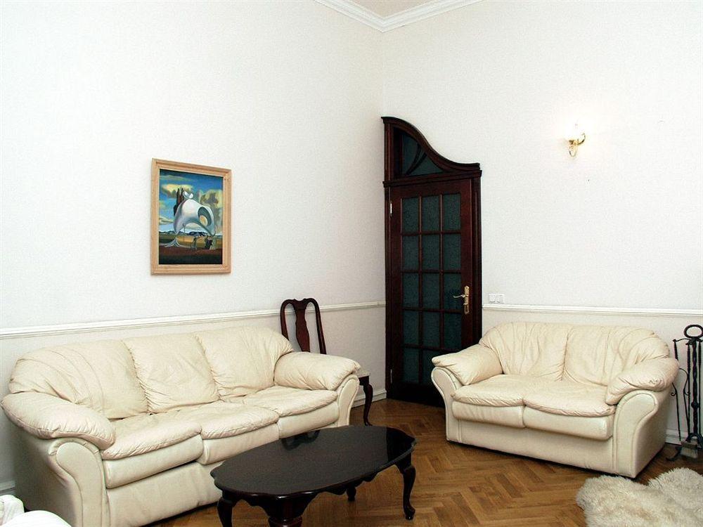Pecherskie Lipki Hotel Kijev Kültér fotó