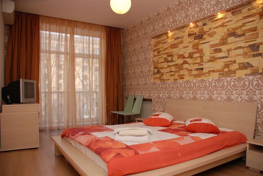 Pecherskie Lipki Hotel Kijev Kültér fotó